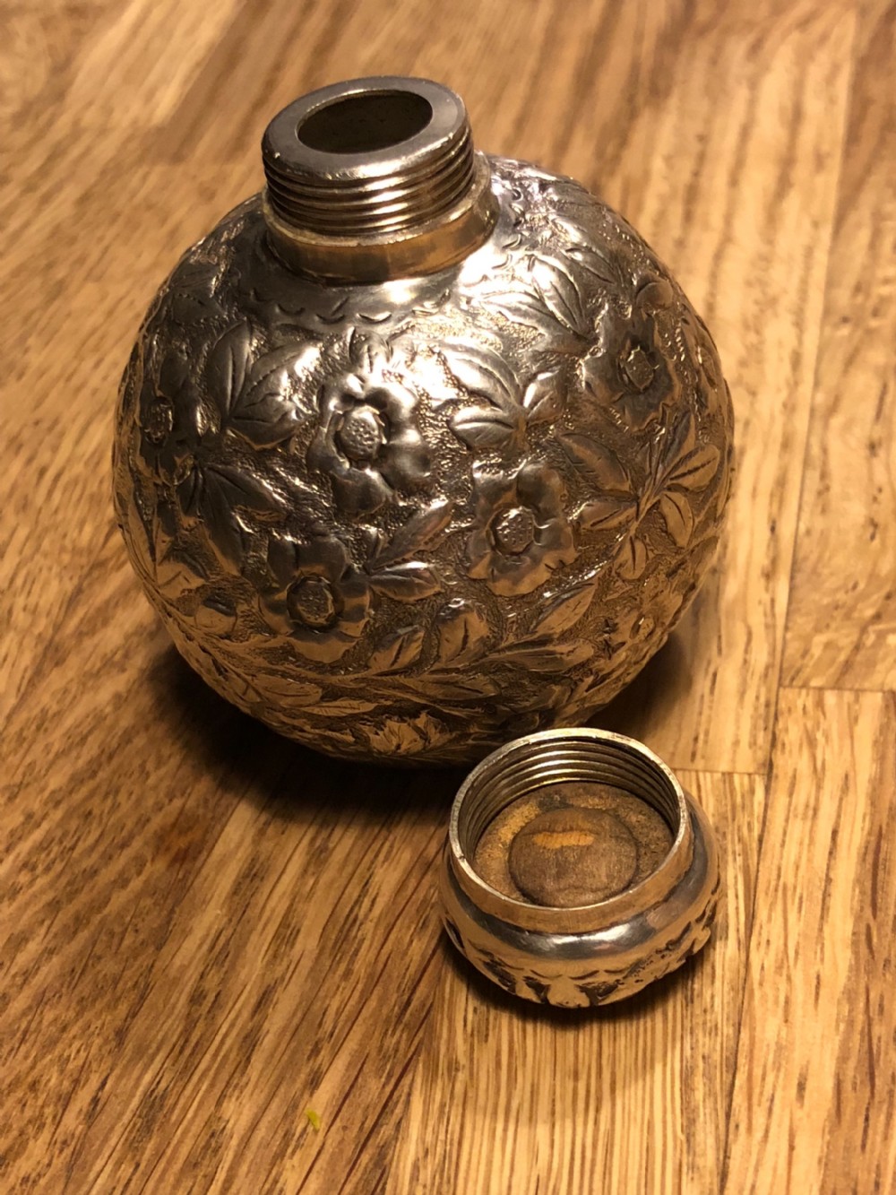 Silver scent bottle  View III