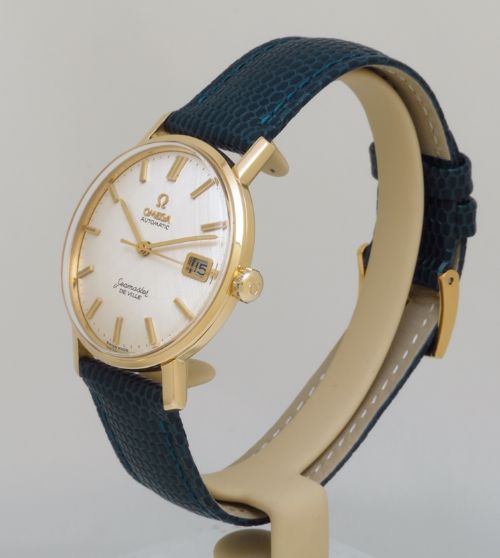 fig 4. STUNNING MINT ORIGINAL CONDITION SOLID 18CT GOLD OMEGA SEAMASTER DE VILLE AUTOMATIC CALIBRE 565 MENS VINTAGE WATCH WITH BOXES AND PAPERWORK C1968