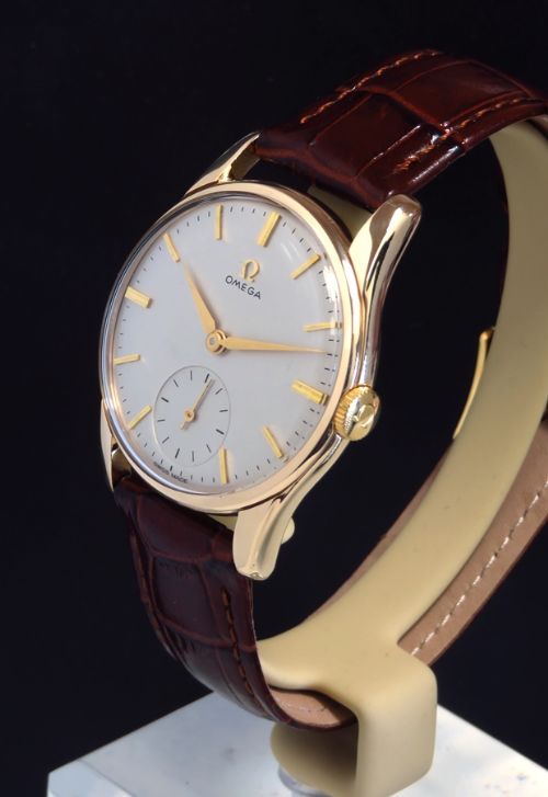 fig 4. SUPERB CLASSIC SOLID 9CT GOLD OMEGA CALIBRE 268 MENS VINTAGE WATCH C1961