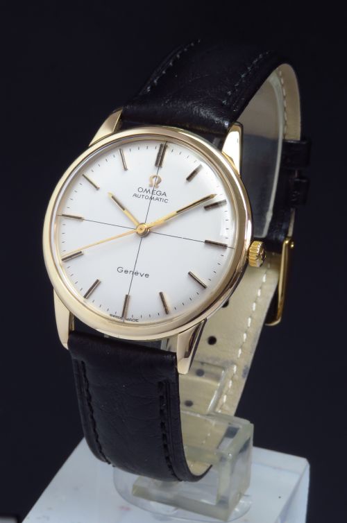 Wonderful Solid 9ct Gold Omega Geneve Automatic Mens Vintage Watch C1963