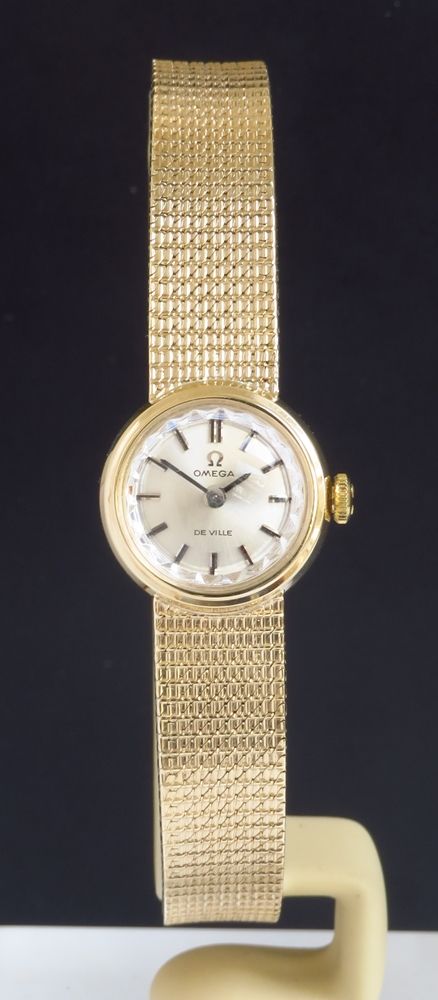 fig 2. BEAUTIFUL MINT CONDITION SOLID 9CT GOLD OMEGA DE VILLE LADIES COCKTAIL WATCH C1962