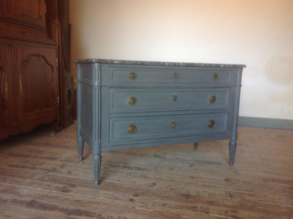 French painted chest of draws