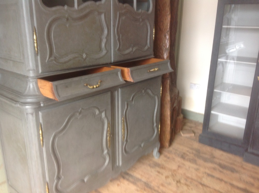 French painted dresser View VI