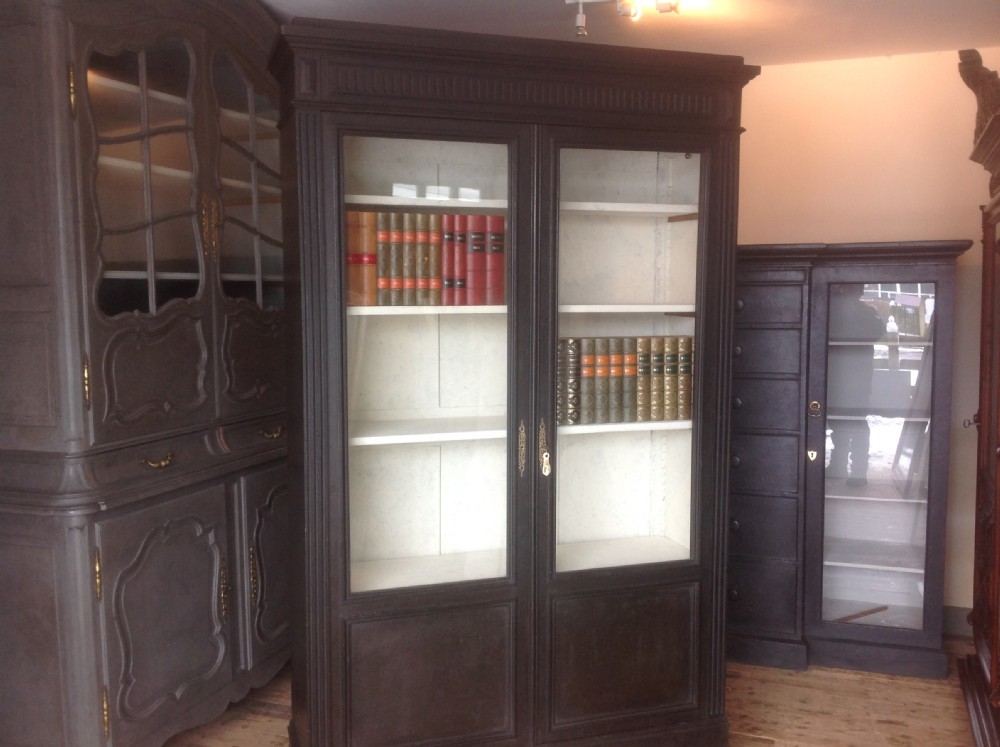 French painted bookcase View IX