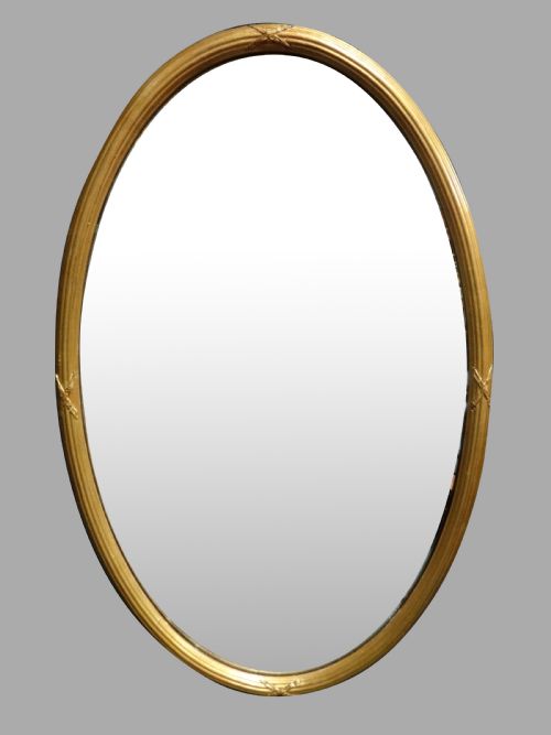 Good Victorian Oval Gilt Mirror