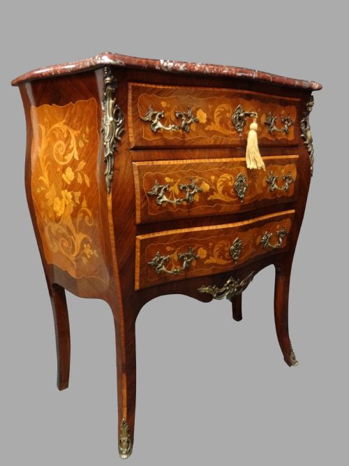 Superb French Marquetry Commode Chest of Drawers