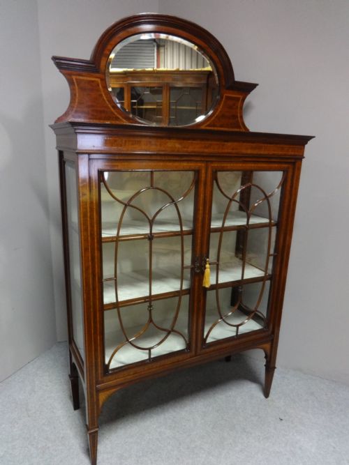 Excellent Quality Inlaid Mahogany Display Cabinet