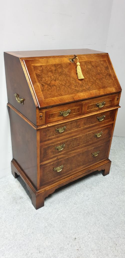 Superb Queen Anne Walnut Bureau