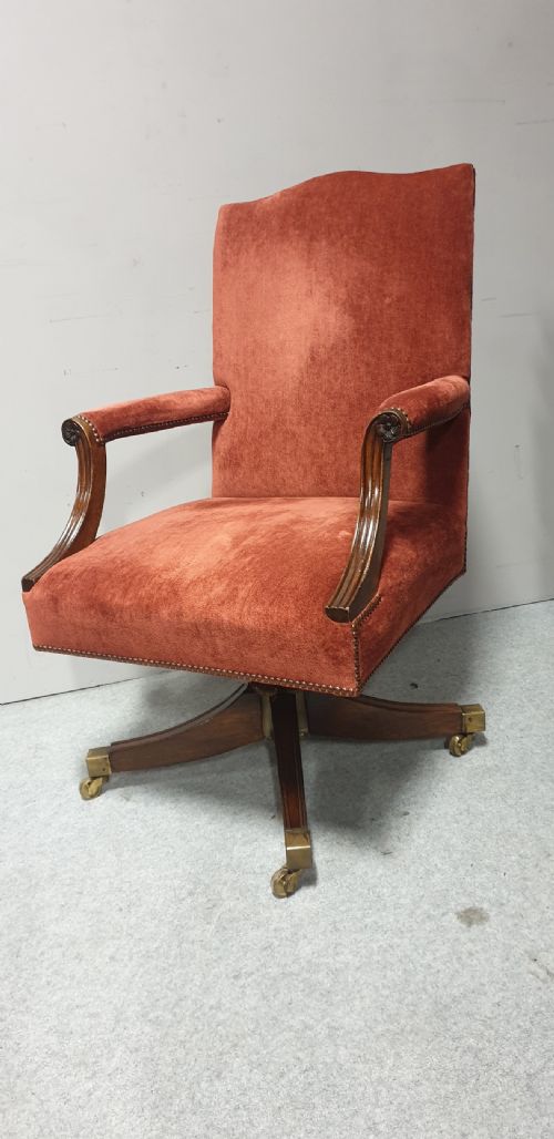 Georgian Mahogany Desk Chair