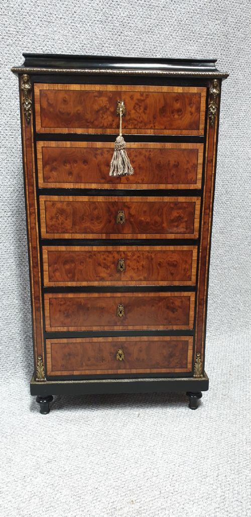 Small French Semanier Chest of Drawers