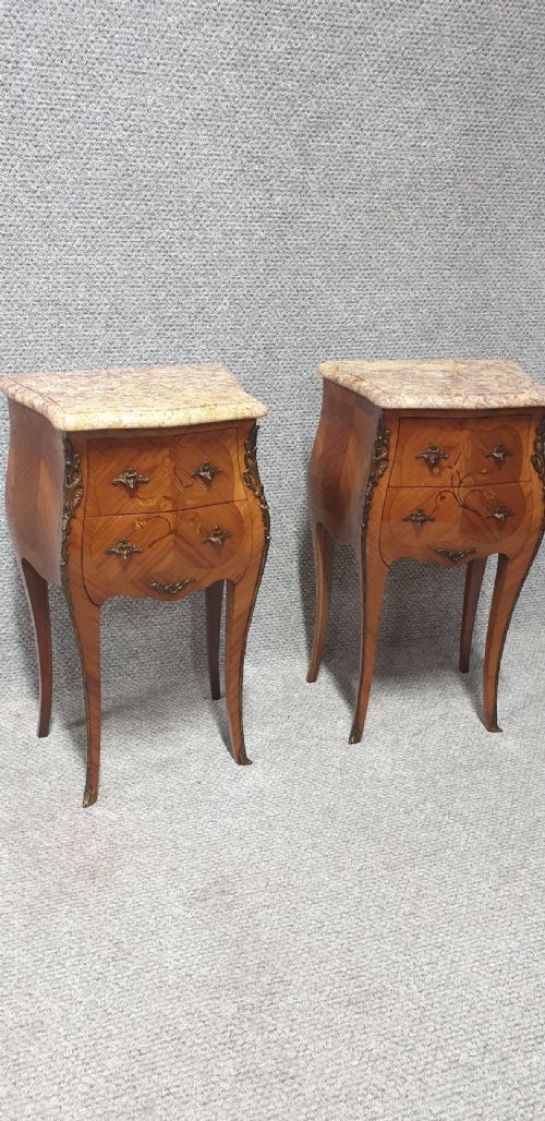 Excellent Pair of French Marquetry Bedside Chests