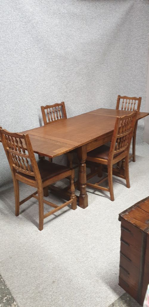 Solid Oak extending dining Room  Table Suite View II