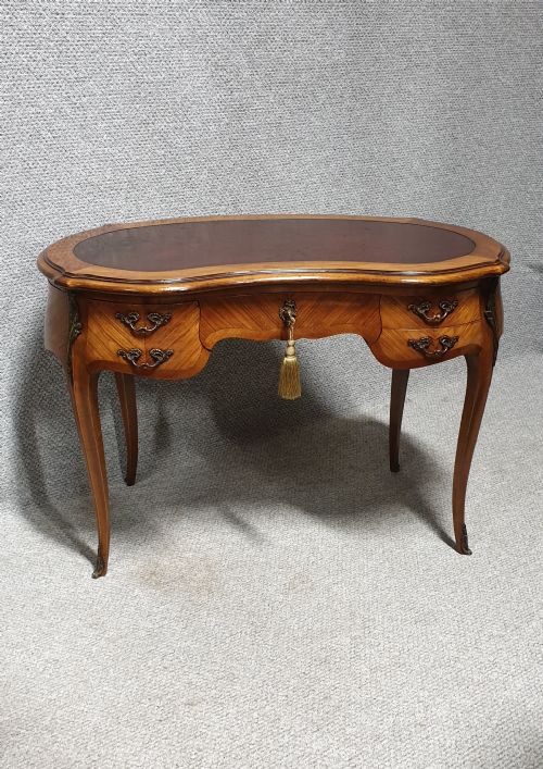 French Kidney Desk