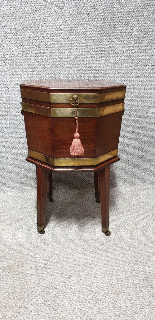 Super Georgian Mahogany Wine Cooler