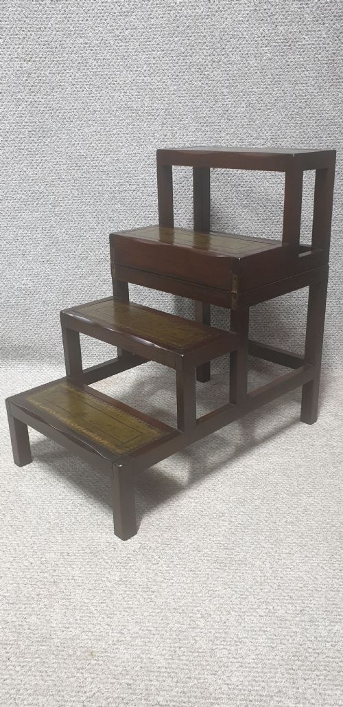 Set Adjustable Mahogany Library Steps