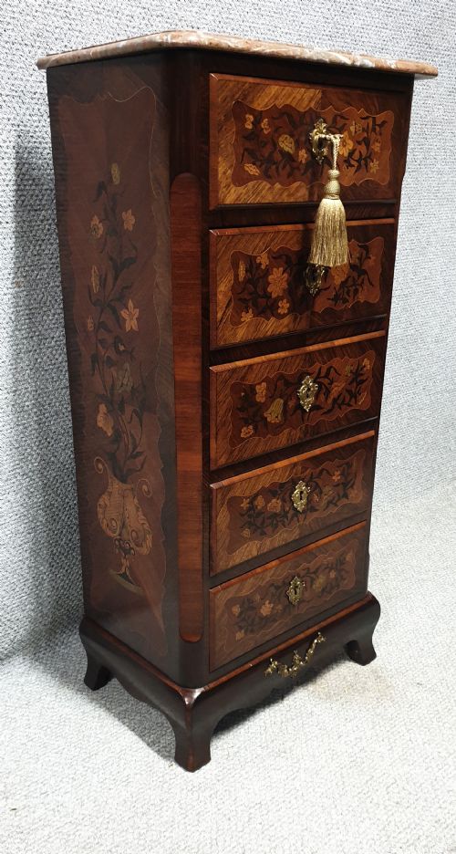 Wonderful Marquetry Semanier Chest of Drawers
