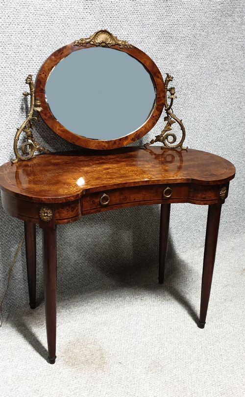 Wonderful French Dressing Table