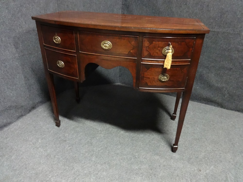 Pretty Georgian Mahogany Sideboard of Small Proportions View VI