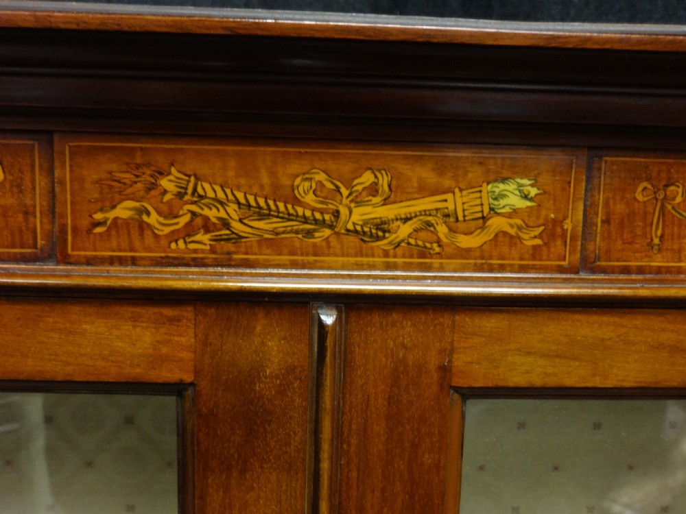 Very Good Mahogany Inlaid Display Cabinet View XII