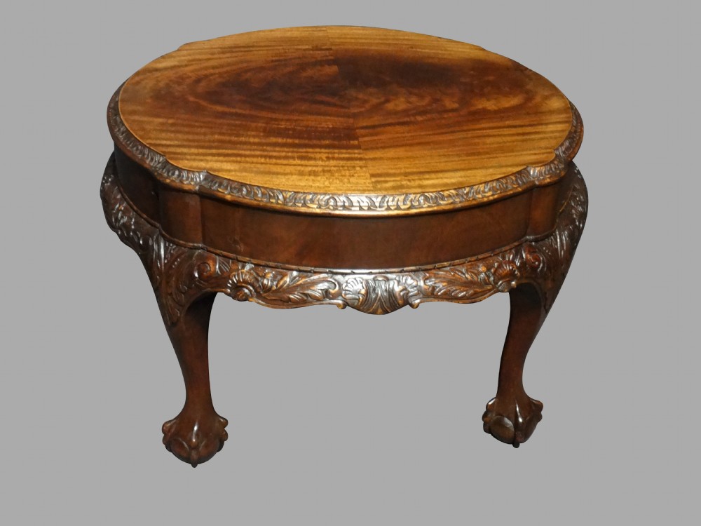 Good Round Mahogany Coffee Table