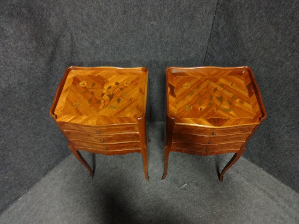 Very Good Pair French Tulipwood and Marquetry Bedside Lamp Chests of Drawers View VII