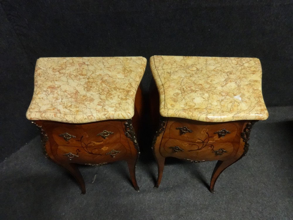 Good Pair French Kingwood Bombe Shaped Bedside Chests View VI