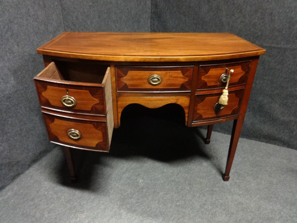 A Good Inlaid Georgian Sideboard of Small Proportions View VI
