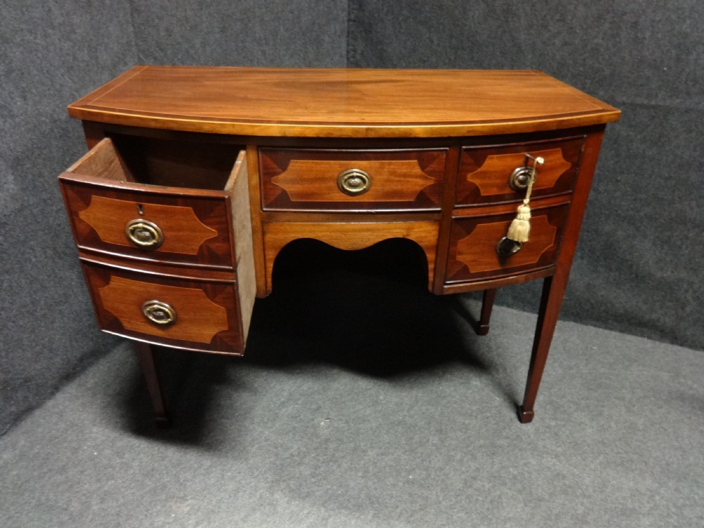 A Good Inlaid Georgian Sideboard of Small Proportions View VII