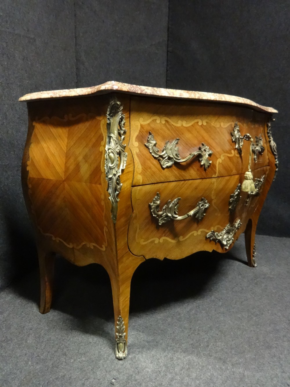 Excellent French Marquetry Bombe Commode Chest of Drawers View VI
