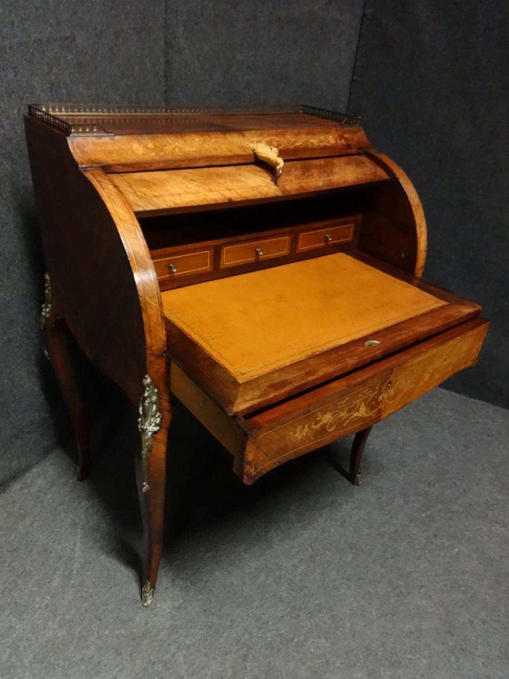 Very Good Marquetry and Rosewood Bureau De Dame View V