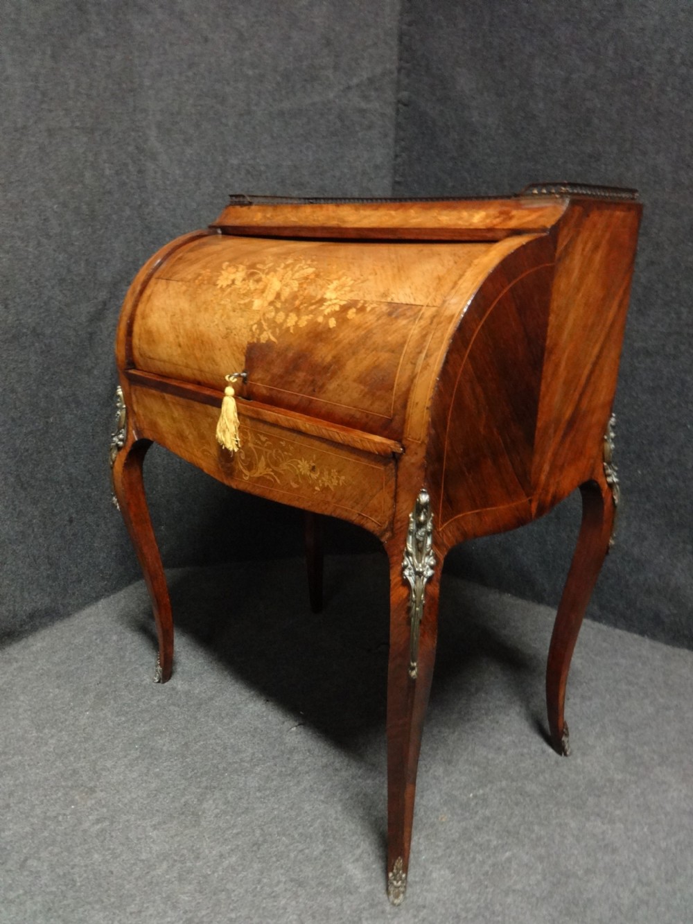 Very Good Marquetry and Rosewood Bureau De Dame View VIII
