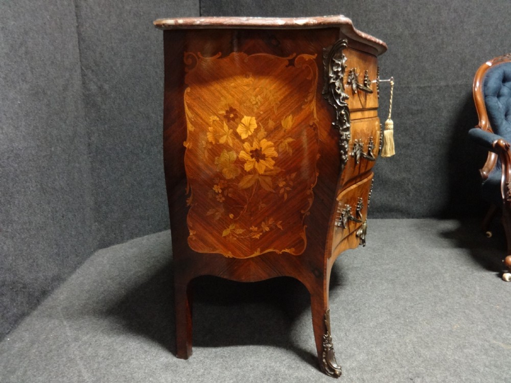 Outstanding Kingwood Marquetry Commode Chest of Drawers View VII