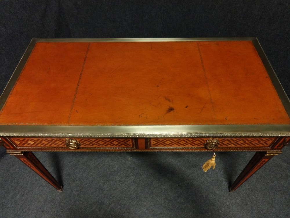 Good Ormlou and Parquetry Partners Desk View VIII