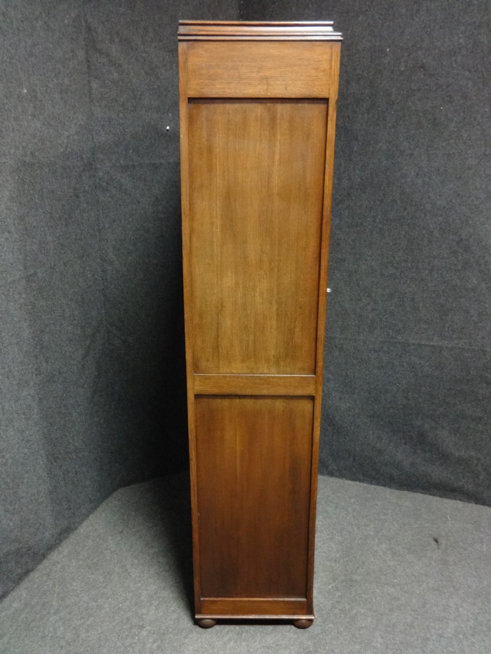 Good Quality Oak Hall Robe View V