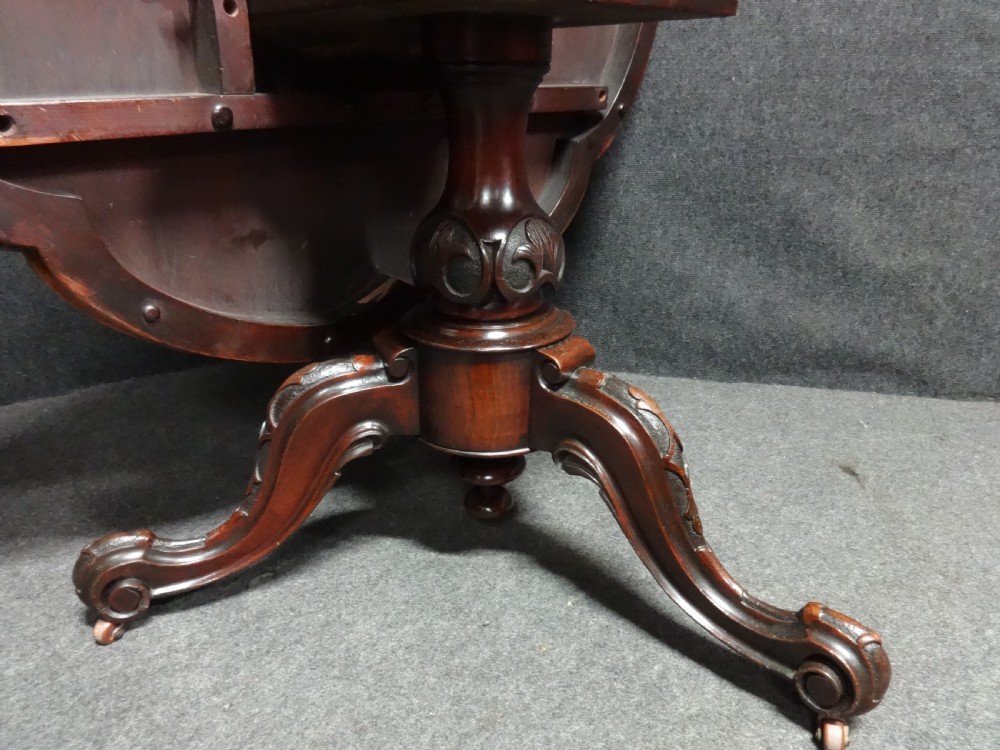 Fabulous Victorian Petal Shaped Burr Walnut Dining Table View VIII