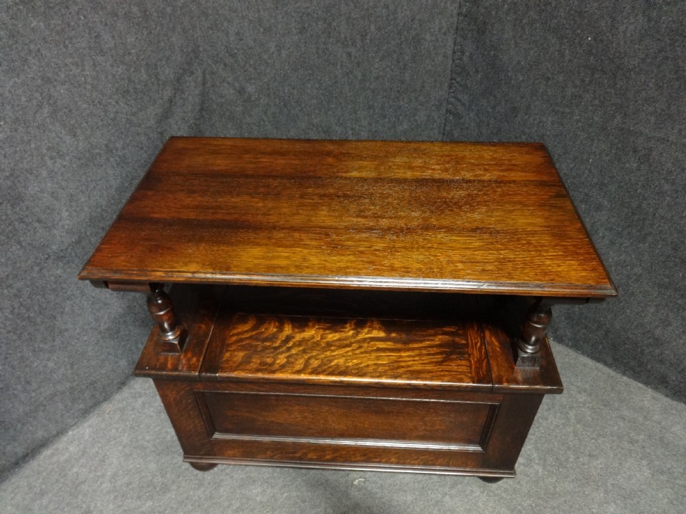 Very Good Oak Monks Bench Settle View IV