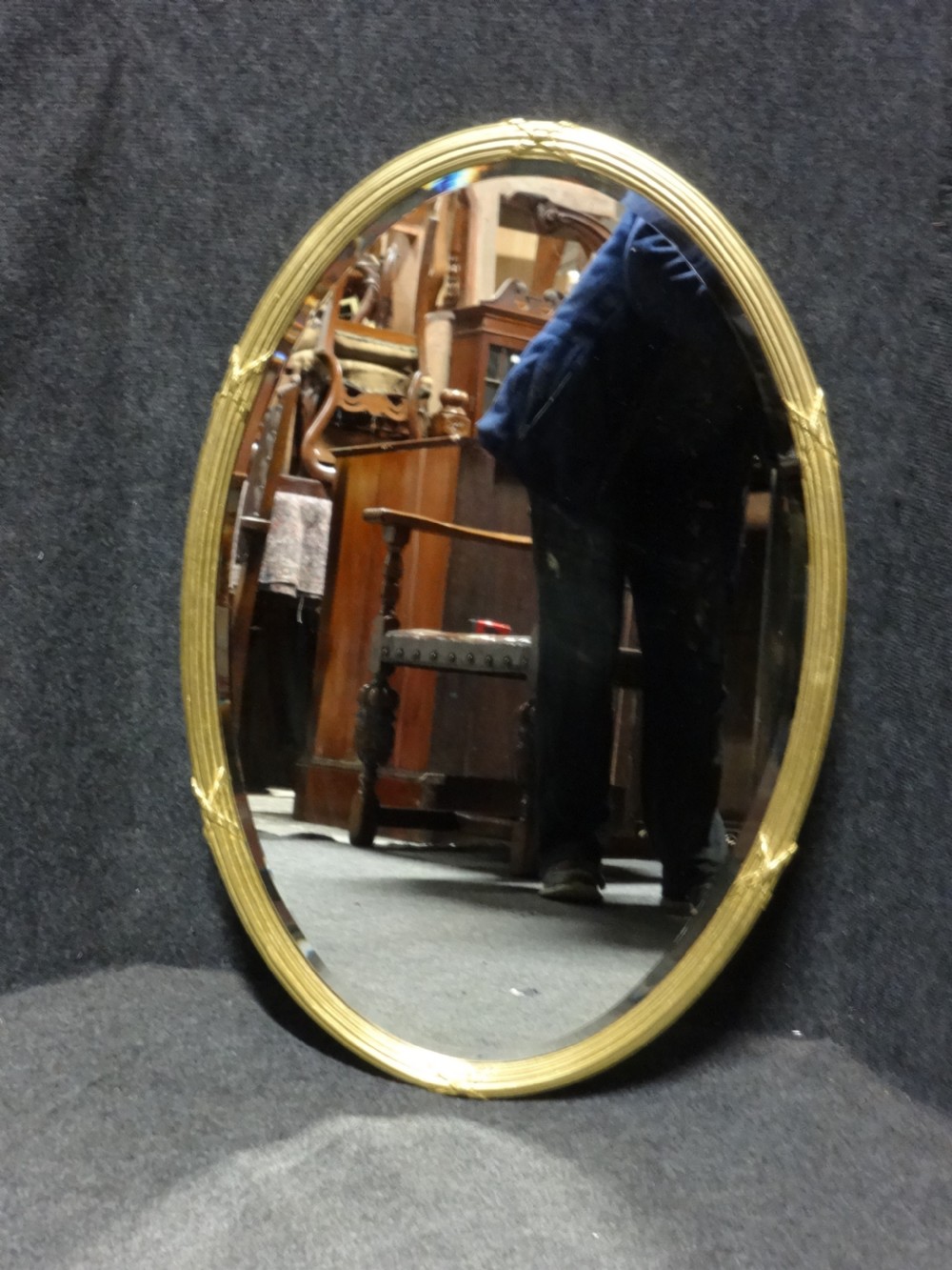 Good Victorian Oval Gilt Wall Mirror View V