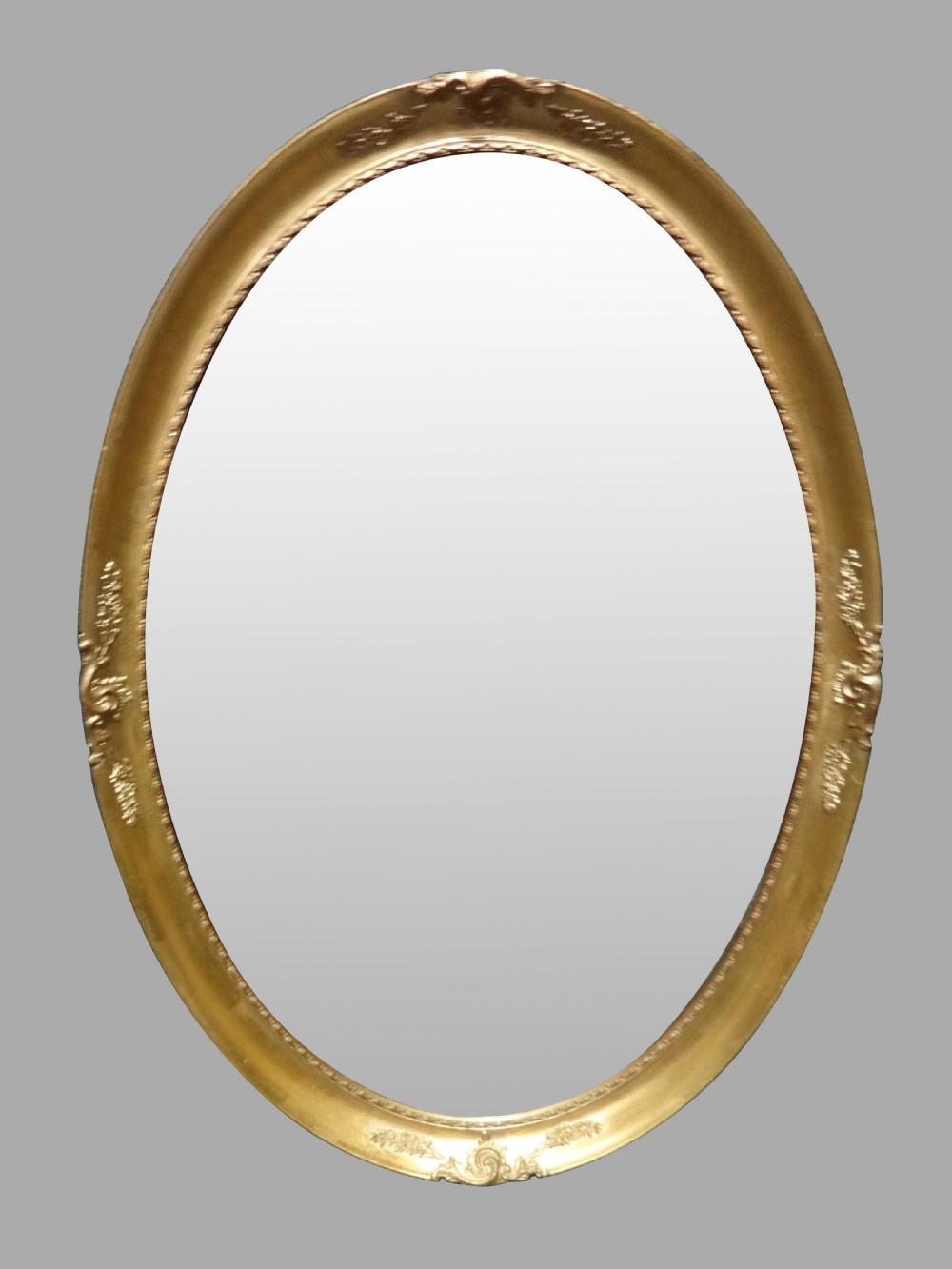 Good Edwardian Oval Gilt Mirror
