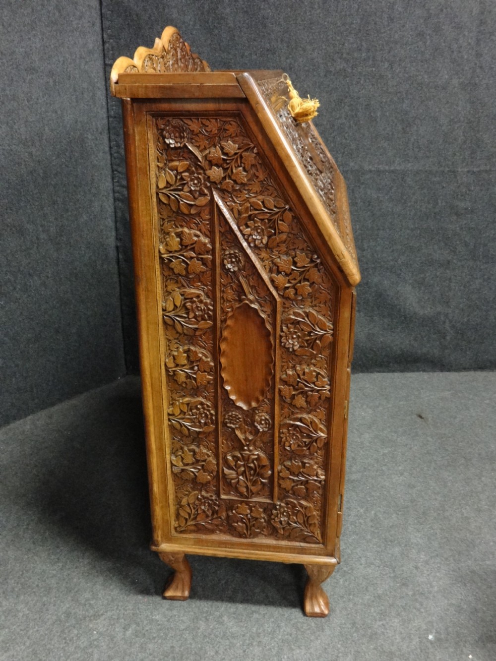 Very Good Carved Bureau View VII