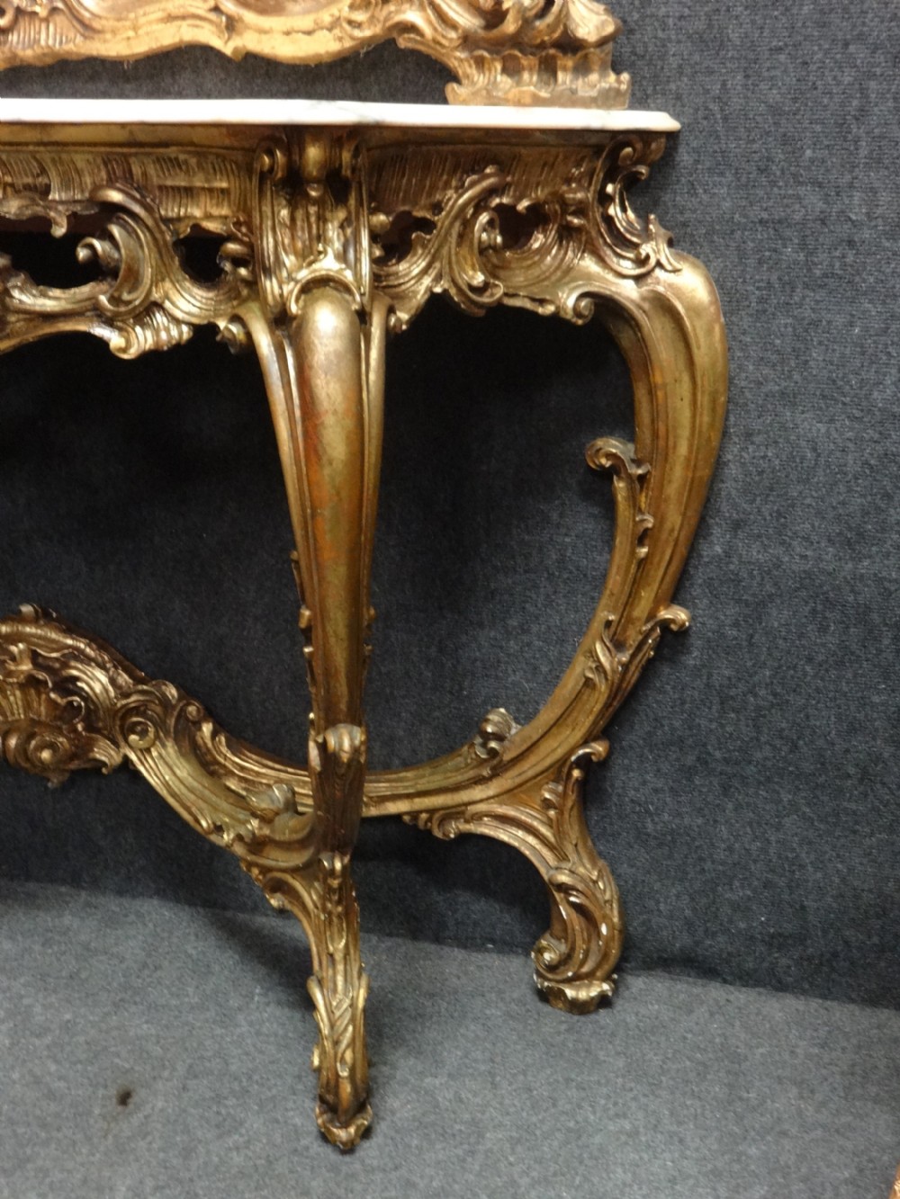 Large Gilt Console Table with Matching Mirror View VIII