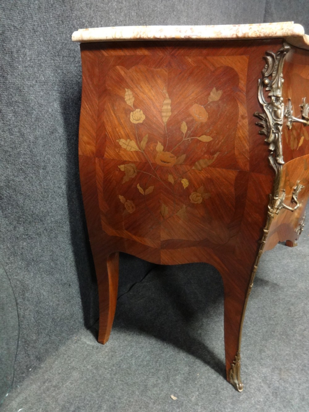 Fine French Marquetry Commode Chest of Drawers View VI