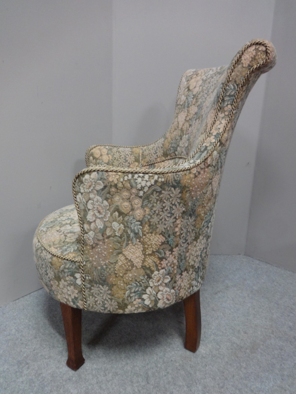 A very Good Pair Arts and Crafts Tub Chairs View IV