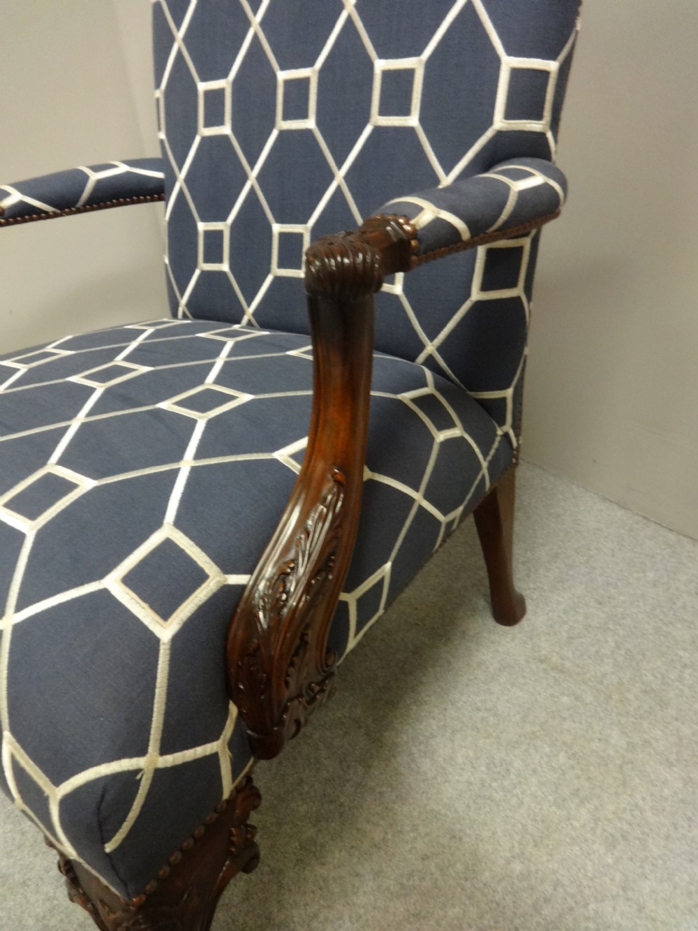 Very Good Mahogany Gainsborough Chair View VII