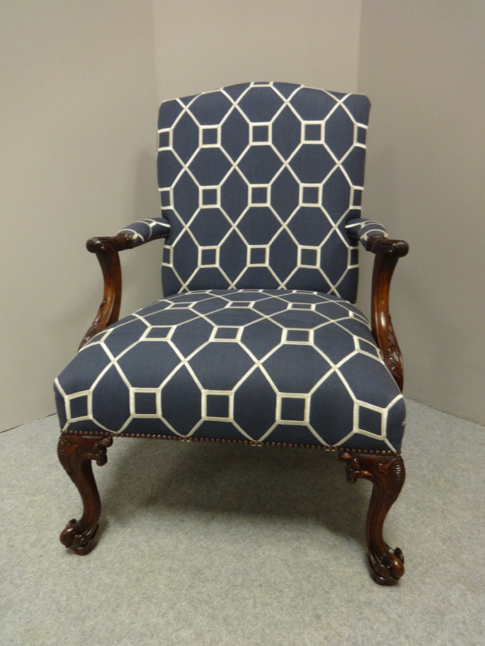 Very Good Mahogany Gainsborough Chair View IX