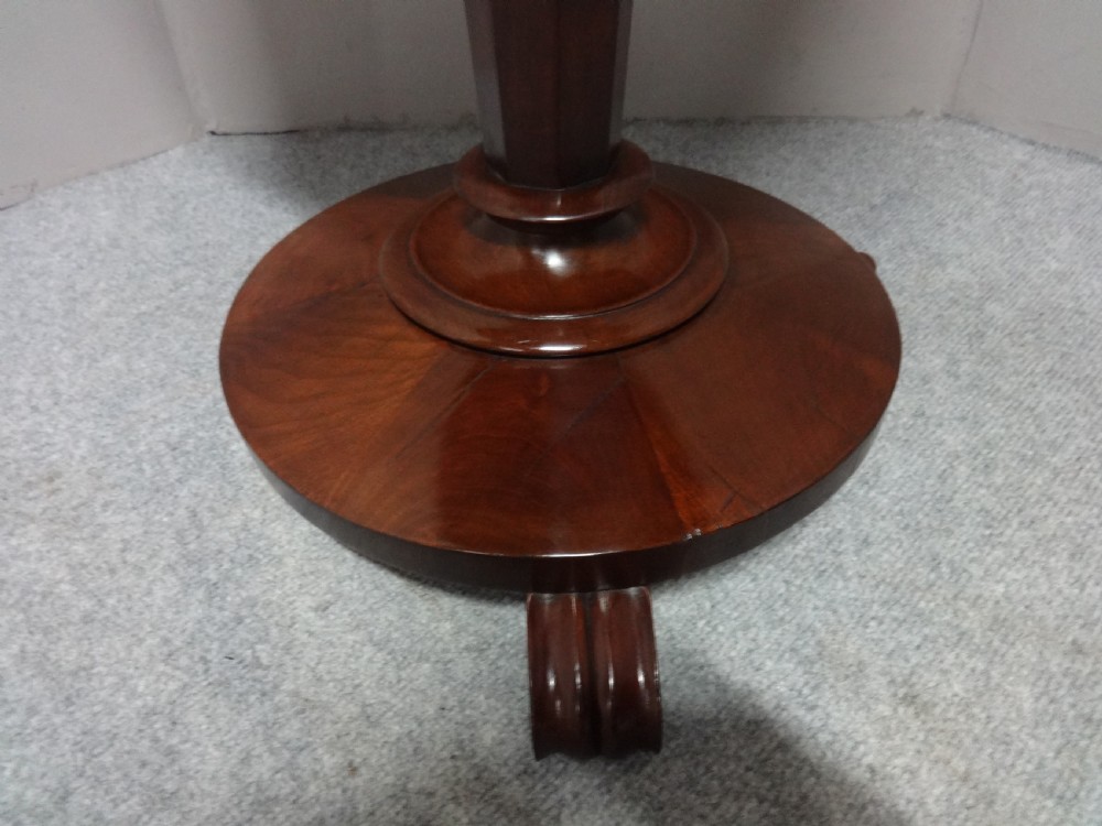Pretty William 4th Mahogany Lamp Table View IV