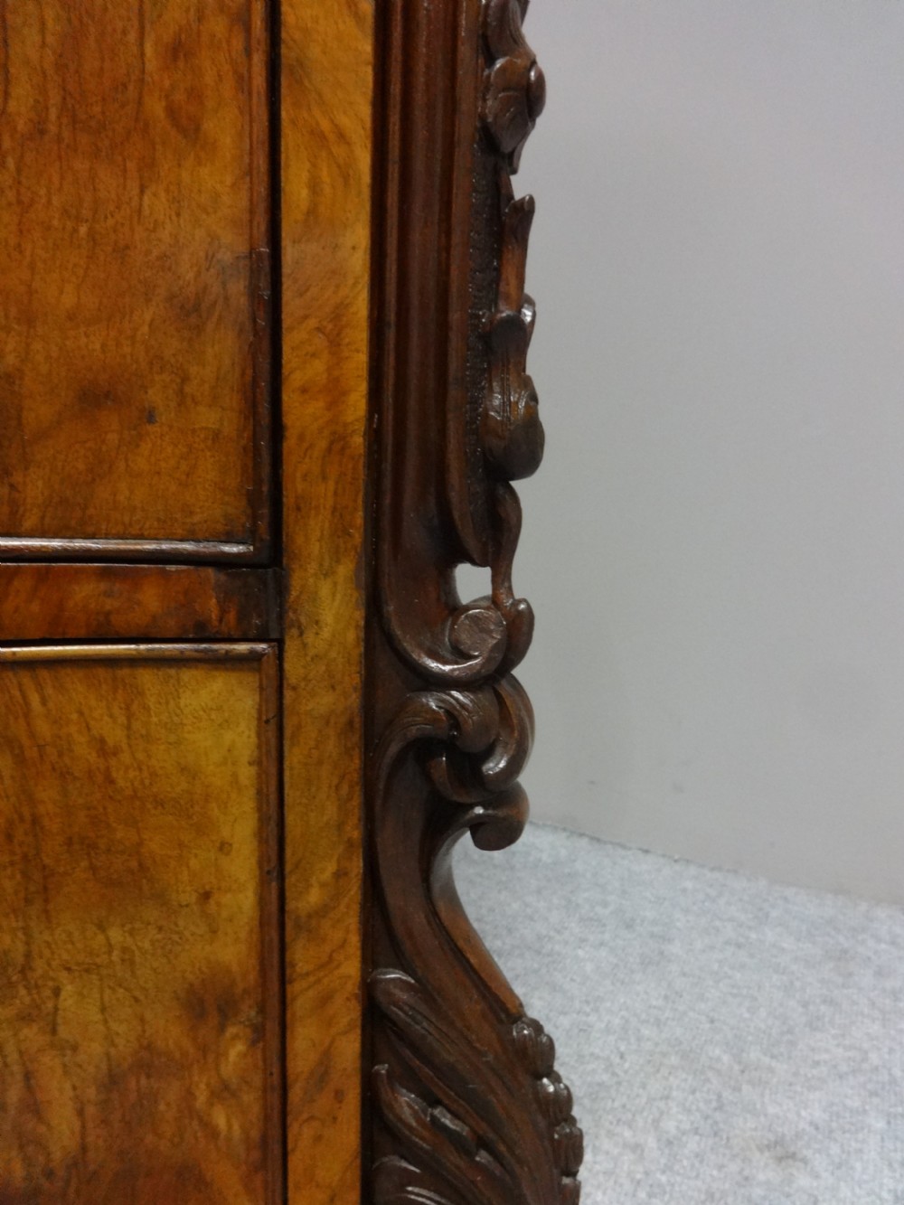 Outstanding Serpentine Burr Walnut Fitted Chest of Drawers View XI