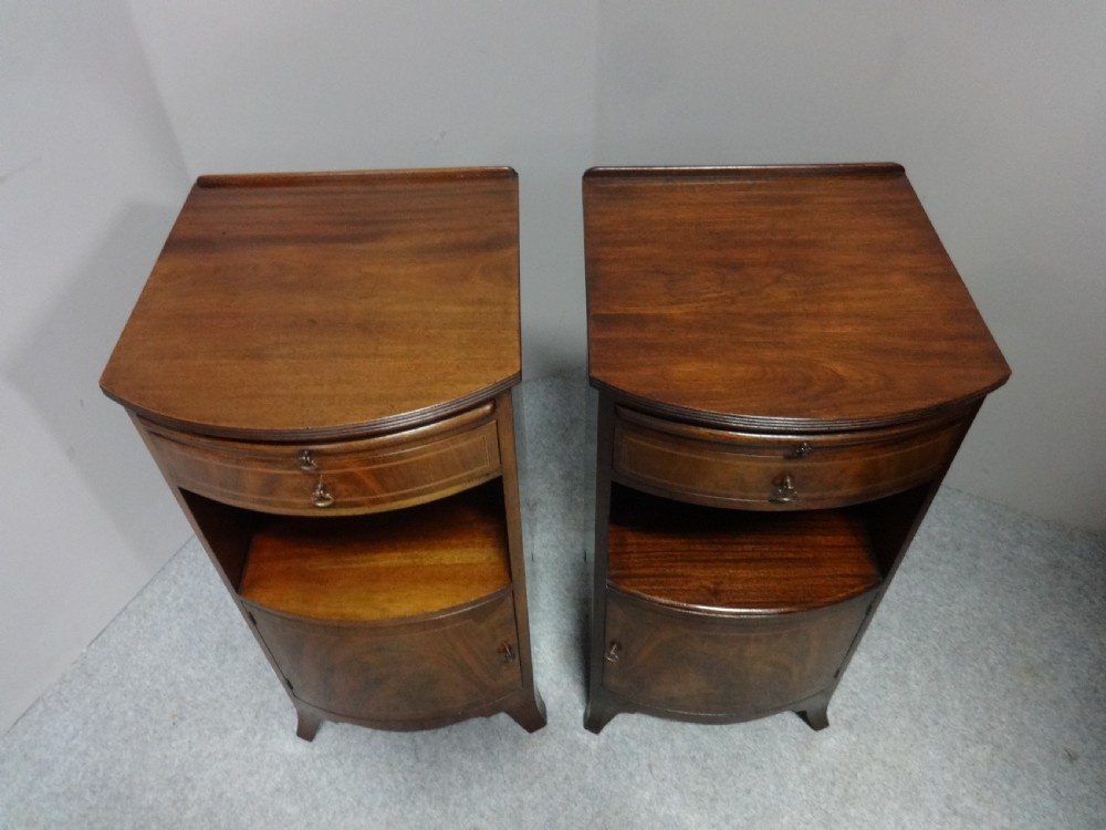 Excellent Pair Bowed Mahogany Bedside Cabinets View V