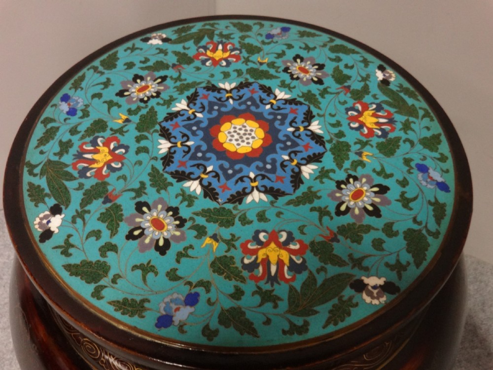 Very Good Laquered and Cloisonne Jardinere Stand View VI