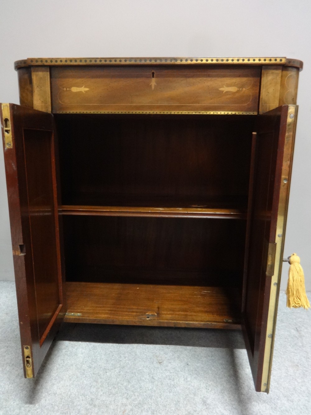 Top Quality Pair of Inlaid Dwarf Sidecabinets View XI