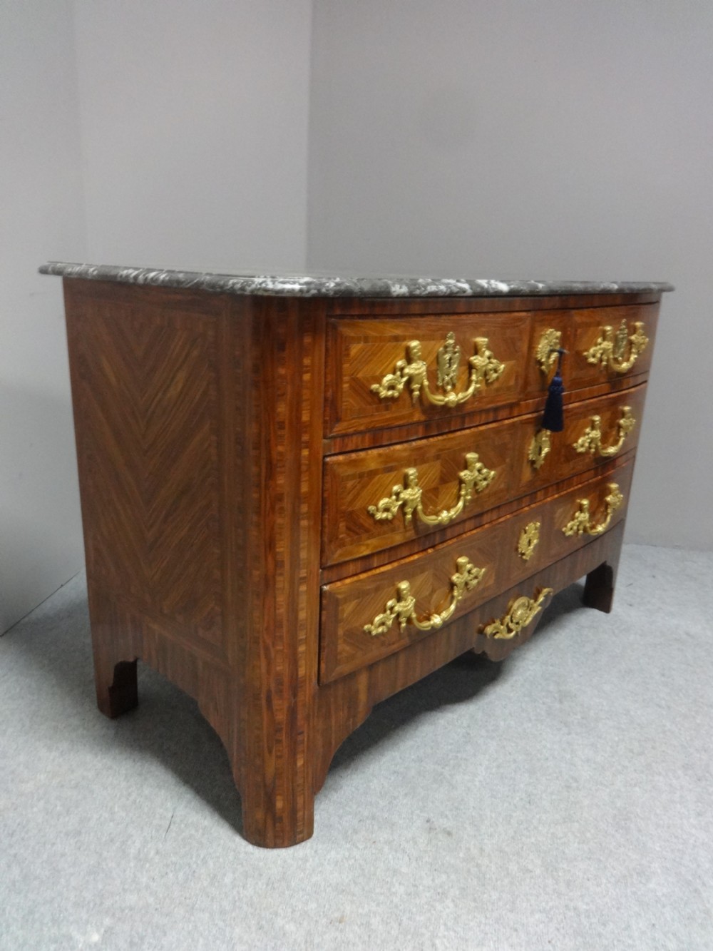 C18th Kingwood Commode Chest of Drawers View VII